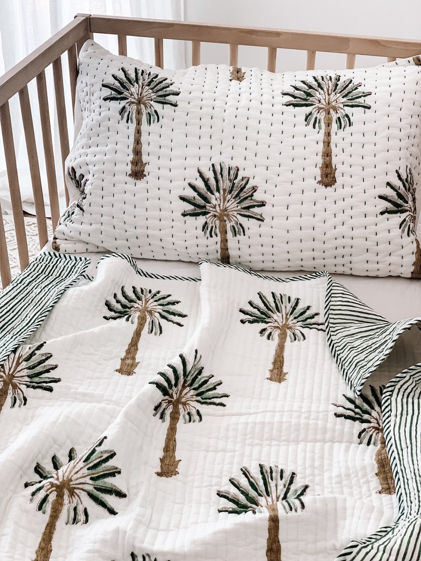 Palm tree cot quilt sale